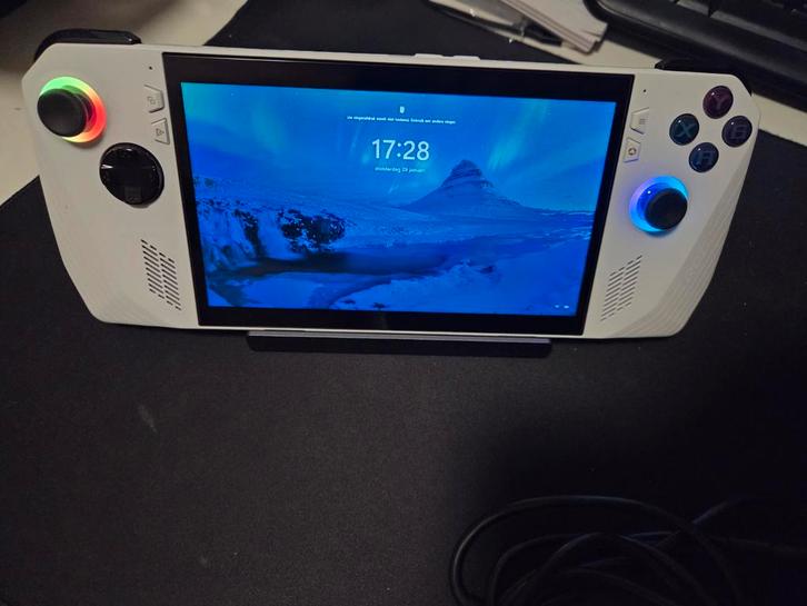 Asus ROG Ally 2TB SSD + Docking
Station Case, Spelcomputers en Games, Spelcomputers | Overige, Zo goed als nieuw, Ophalen of Verzenden