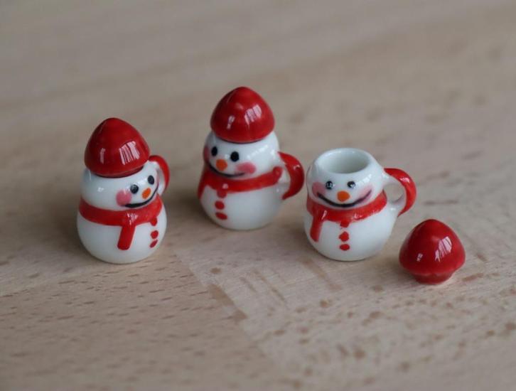 Grappige porseleinen kerstmokjes met of zonder dekseltje., Verzamelen, Poppenhuizen en Toebehoren, Nieuw, Gebruiksvoorwerp, Ophalen of Verzenden