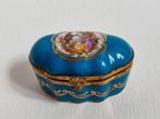 Limoges Goudeville Porselein pillendoos juwelen doosje blauw, Antiek en Kunst, Ophalen of Verzenden