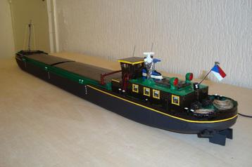 binnenvaartschip beschikbaar voor biedingen