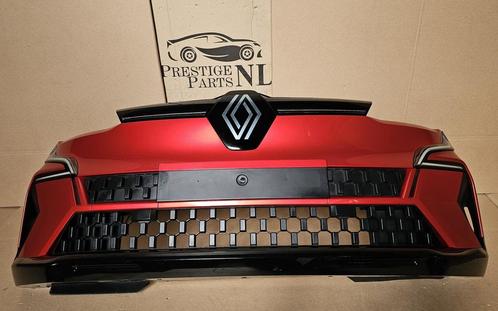 Voorbumper Renault MEGANE 5 V E-TECH COMPLEET bj.2022-2026, Auto-onderdelen, Carrosserie en Plaatwerk, Bumper, Voor, Gebruikt