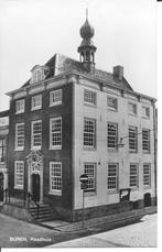 Buren Raadhuis., Verzamelen, Ansichtkaarten | Nederland, Ophalen of Verzenden, 1980 tot heden, Ongelopen, Gelderland