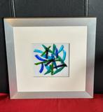 glasfusing design schilderij blauw/groene tinten met lijst, Ophalen