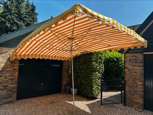 Markt parasol geel/wit 3 x 4 m, rechthoekig 270 cm hoog, Tuin en Terras, Parasols, Gebruikt, Stokparasol, 3 tot 4 meter, Verstelbaar