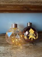 2x Kerstbal met licht, Diversen, Kerst, Ophalen of Verzenden, Zo goed als nieuw