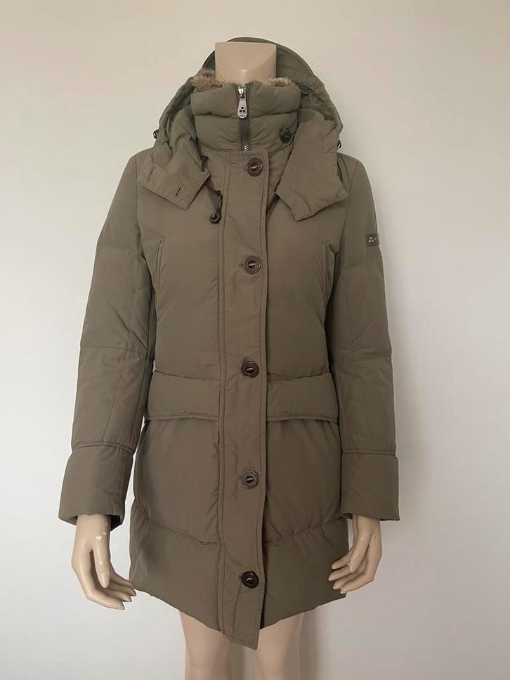 Super warme winterjas van Peuterey Maat 36 khaki, Kleding | Dames, Jassen | Winter, Zo goed als nieuw, Maat 36 (S), Groen, Ophalen of Verzenden