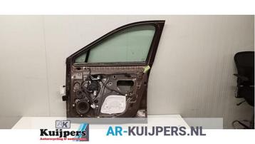 Portier 4Deurs rechts-voor van een Renault Grand Scenic (TEC beschikbaar voor biedingen