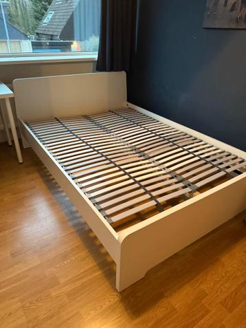 Ikea bed 140x200 - afbeelding 1