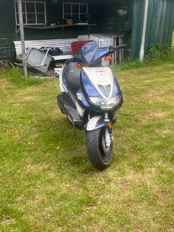 Scooter loop of sloop beschikbaar voor biedingen