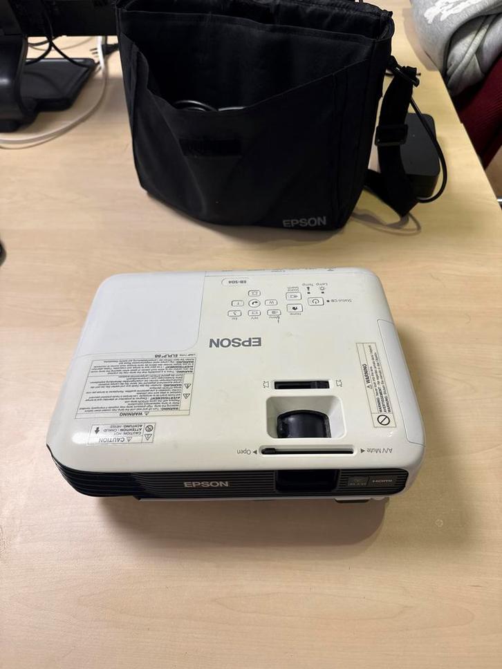 LCD Projector - Perfect voor presentaties!, Computers en Software, Printers, Gebruikt, Ophalen of Verzenden