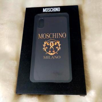 Zwarte hardschalige telefoon cover van Moschino beschikbaar voor biedingen