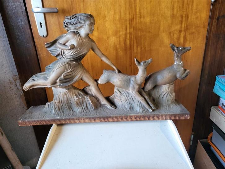 Mooi antiek beeld vrouw met 2 herten, Antiek en Kunst, Curiosa en Brocante, Ophalen of Verzenden