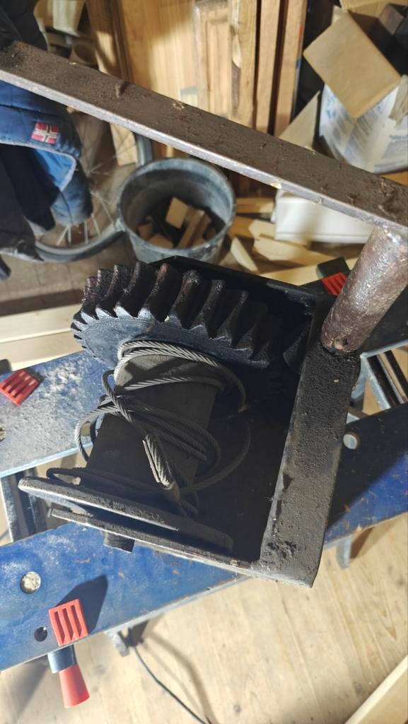 Hooiberg Lier - Perfecte Staat, Ophalen, Zo goed als nieuw, Handmatig