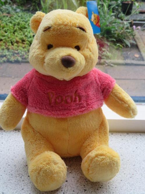 Disney Beer Winnie de Pooh van C&A C A meet ca 26 cm zittend, Kinderen en Baby's, Speelgoed | Knuffels en Pluche, Nieuw, Beer