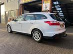 Ford Focus Wagon 1.0 EcoBoost Titanium, Navi, Trekhaak, Airc, Euro 5, Gebruikt, Wit, Origineel Nederlands