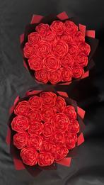 Twee prachtige boeketten met rode rozen, Ophalen of Verzenden, Zo goed als nieuw, Overig
