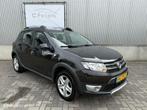 Dacia Sandero 0.9 TCe Stepway Lauréate 2015 / Airco / Navig, Voorwielaandrijving, 898 cc, Euro 6, Zwart