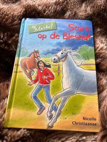 Nicole Christiaanse - Storm op de Bleshof beschikbaar voor biedingen