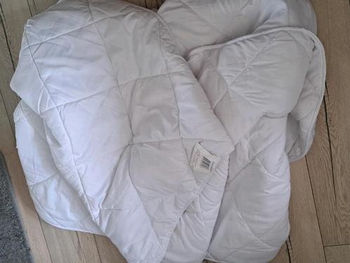TEAB, Duvet all season dekbed met 3 dekbedovertrekken, Huis en Inrichting, Slaapkamer | Beddengoed, Zo goed als nieuw, Dekbedovertrek