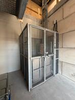 Goederenlift De Jong Liften AT40 tandheuvel – met kooi, Ophalen