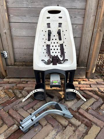 Thule Yepp Maxi achterzitje met Seatpost adapter beschikbaar voor biedingen