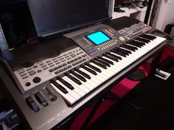 YAMAHA PSR9000 V2+HD+pedaal+standaard+lessenaar+handleiding beschikbaar voor biedingen