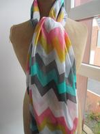 Rechthoekige kleurige voile sjaal: 98 x 184 cm, Kleding | Dames, Mutsen, Sjaals en Handschoenen, Ophalen of Verzenden, Zo goed als nieuw