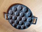 BROCANTE ZWARE GIETIJZEREN POFFERTJES PAN, Ophalen of Verzenden
