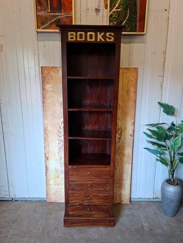 Teakhouten BOOKS boekenkast afm. 62x38 en 211cm hoog.


 beschikbaar voor biedingen