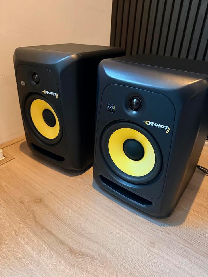 KRK RP8 G3 actieve studiomonitor speakers (2 stuks), Audio, Tv en Foto, Luidsprekers, Front, Rear of Stereo speakers, 120 watt of meer