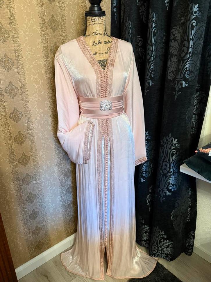 Takchita/ kaftan, Kleding | Dames, Gelegenheidskleding, Nieuw, Overige typen, Maat 38/40 (M), Roze, Ophalen of Verzenden