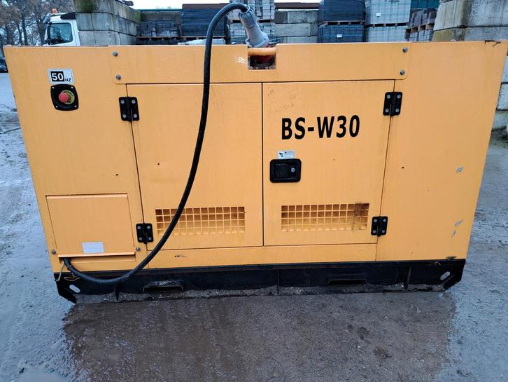Boss Powers Generator - STC-24 - 30 kVA, Doe-het-zelf en Verbouw, Motoren, Gebruikt, Dieselmotor, 1400 tot 1800 rpm, Ophalen