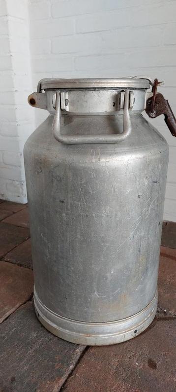 Oude Franse Melkbus - Decoratief 50 cm hoog beschikbaar voor biedingen