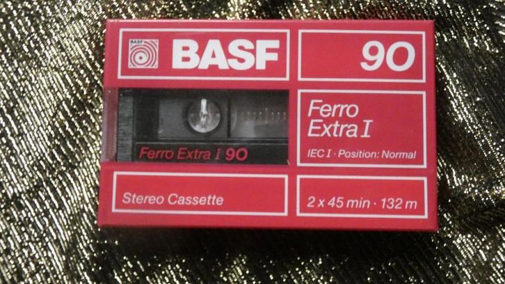 BASF 90 FERRO I. 1 cassette NIEUW,  in folie. –adv.7, Cd's en Dvd's, Cassettebandjes, Nieuw in verpakking, Overige genres, 1 bandje