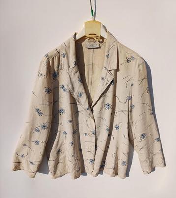 Mooie blazer met bloemen motief beschikbaar voor biedingen