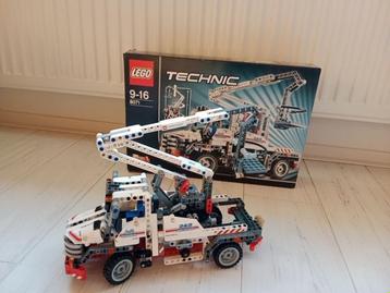 LEGO Technic Hoogwerker Truck - 8071 beschikbaar voor biedingen