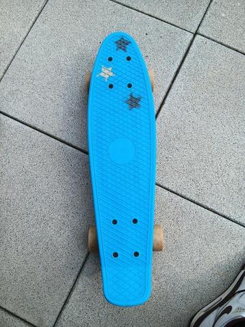 Skateboard  beschikbaar voor biedingen
