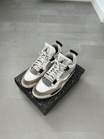 Jordan 4 military black, Wit, Ophalen of Verzenden, Sneakers of Gympen, Gedragen