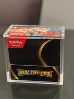 POKEMON Booster Box Acryl Case 8+5mm, Ophalen of Verzenden, Nieuw, Boosterbox