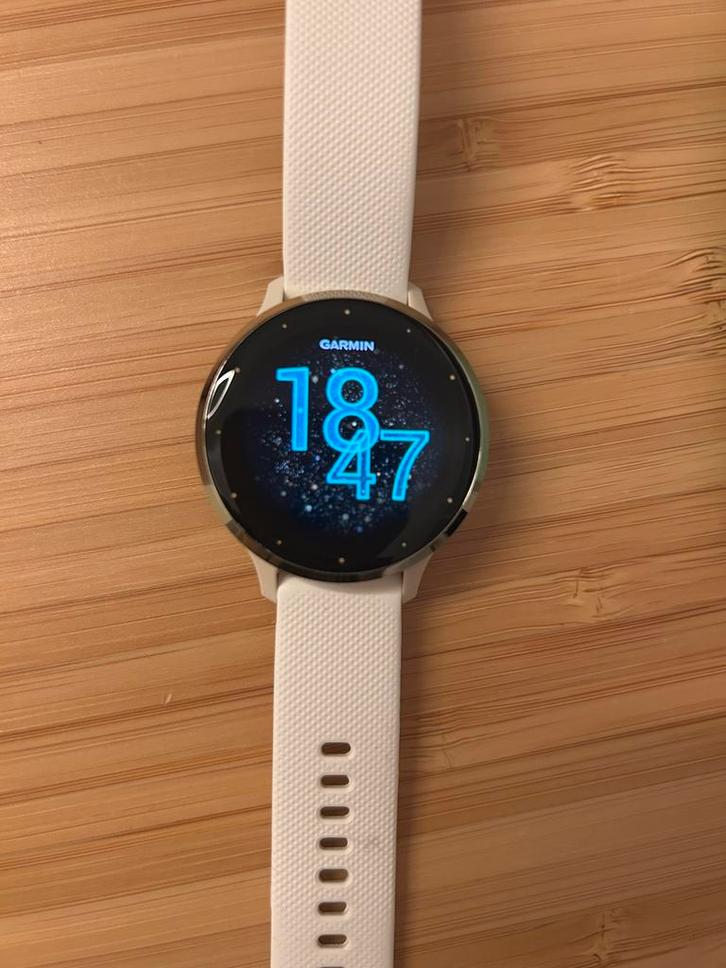 Garmin Venu 3s 41mm, Sieraden, Tassen en Uiterlijk, Smartwatches, Zo goed als nieuw, Android, Wit, Afstand, Calorieverbanding