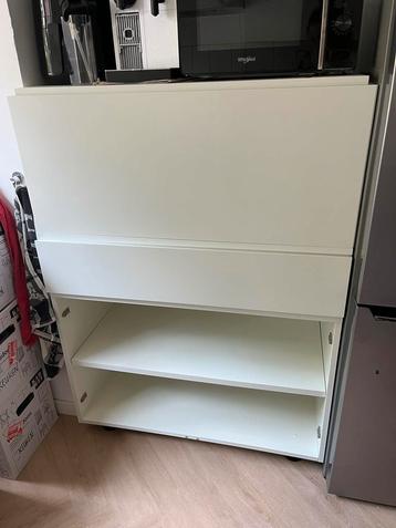 Witte Kast met Lade en binnenverlichting