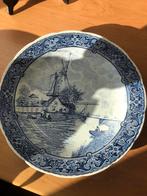Delfts blauw bord by Boch, Antiek en Kunst, Ophalen