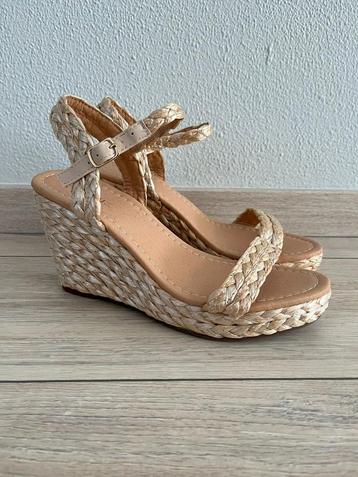 Dames schoenen sleehakken maat 40 beschikbaar voor biedingen