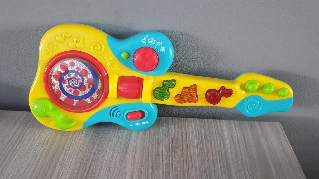 PlayGo kinder gitaar, Ophalen of Verzenden, Zo goed als nieuw, Overige typen, Met licht