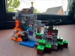 LEGO 21113 minecraft - de grot, Kinderen en Baby's, Speelgoed | Duplo en Lego, Ophalen of Verzenden, Zo goed als nieuw