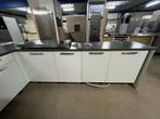 Complete keuken Compleet met APP 120Keukens op voorraad 2747, Ophalen of Verzenden, Zo goed als nieuw, Hoekkeuken, Met kookeiland