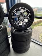 Volvo 17 inch velgen + zomerbanden V60 2018-heden, Auto-onderdelen, Banden en Velgen, Ophalen, Gebruikt, Velg(en), 17 inch