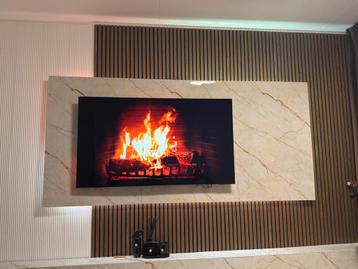 Luxe Cinewall te koop – exclusief tv beschikbaar voor biedingen