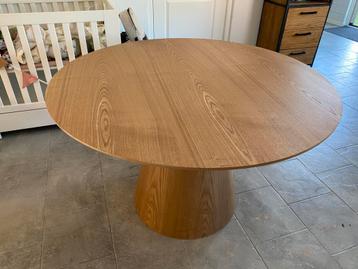 Eetkamertafel 120cm doorsnee  beschikbaar voor biedingen