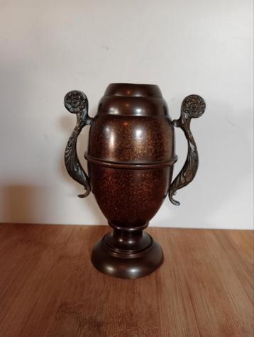 Art Nouveau vaasje - gebruikt beschikbaar voor biedingen